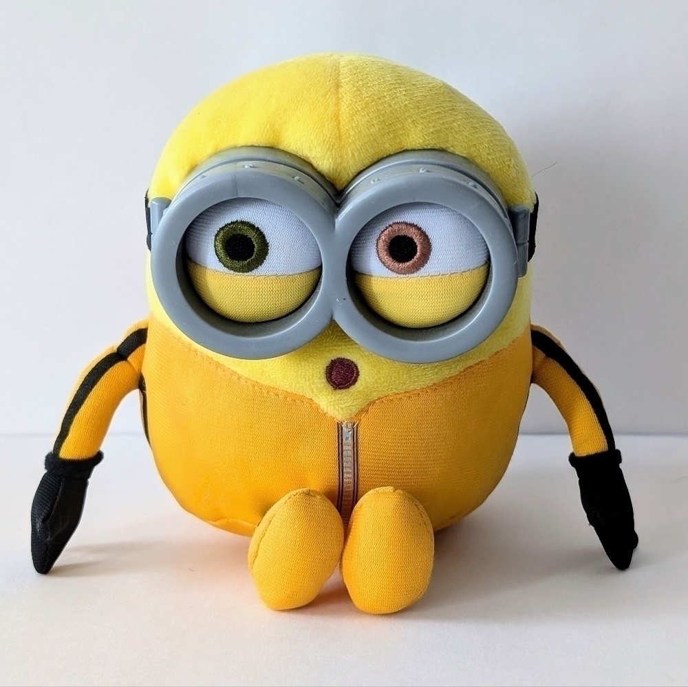 Illumination Minions 2: Rise of Gru Small Plush Kung Fu Bob, Multi-Color